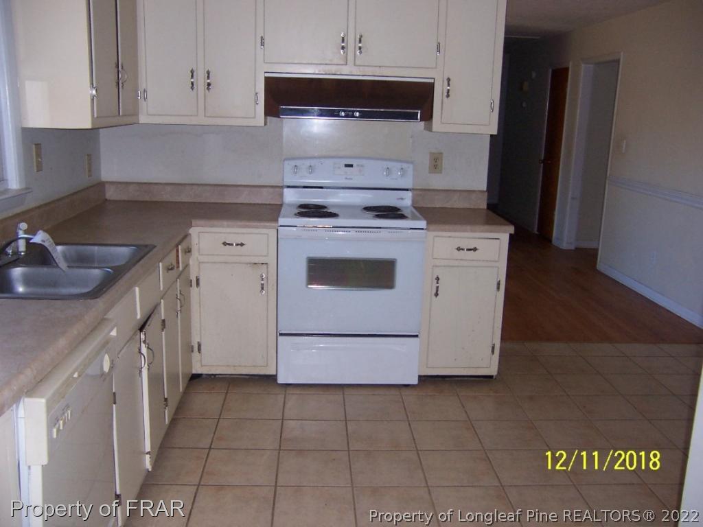 393 Summerhill Road Fayetteville, NC 28303 - Photo 5 of 10 Gallery Image 5