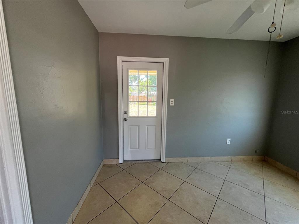 2154 Inner Cass Circle Sarasota, FL 34231 - Photo 26 of 28