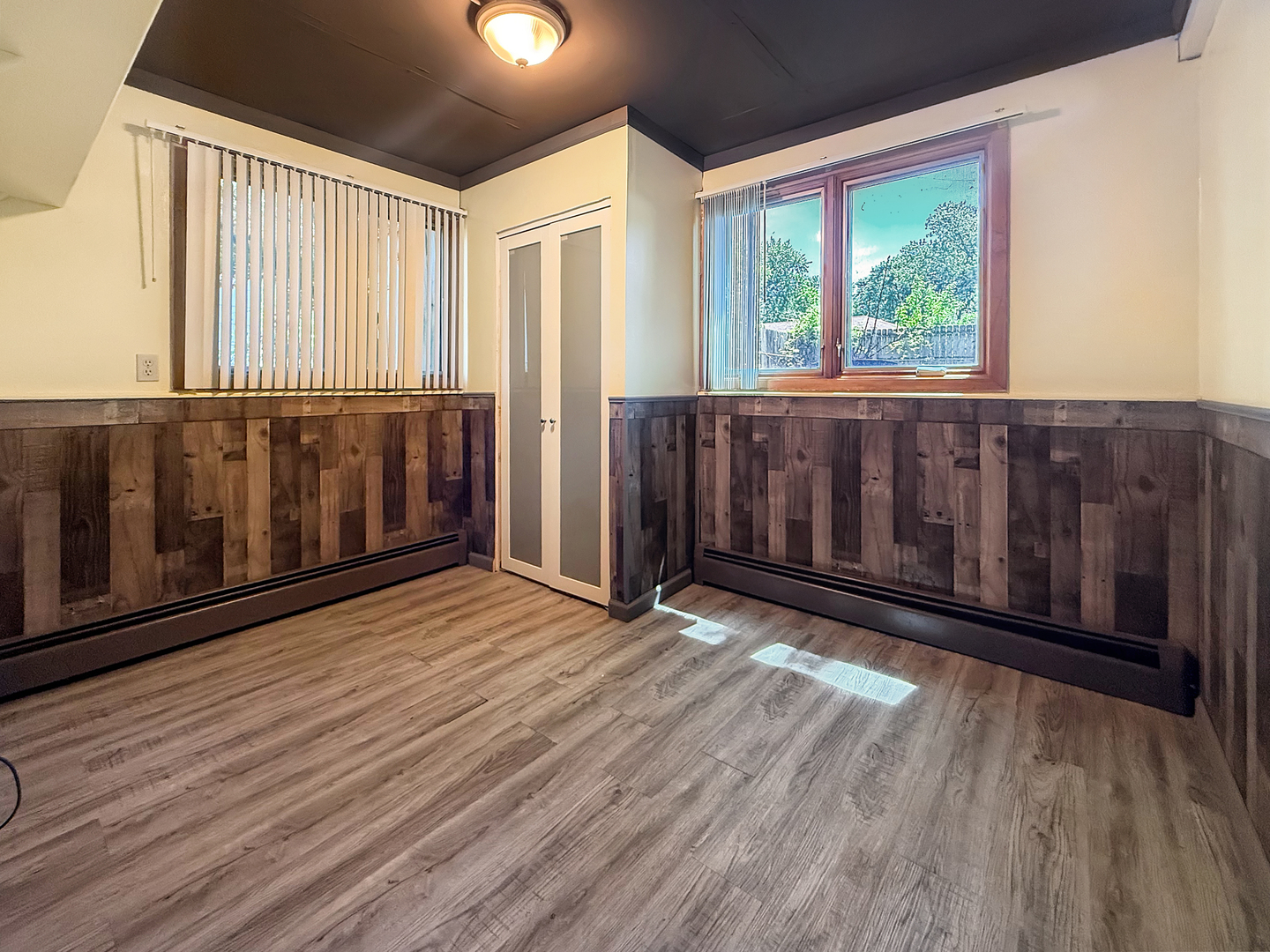 814 Pinecrest Drive Rantoul, IL 61866 - Photo 18 of 22 a view of entryway with wooden floor