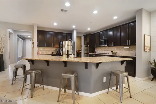 $646,000 | 3221 Mist Effect Avenue, Henderson, NV 89044