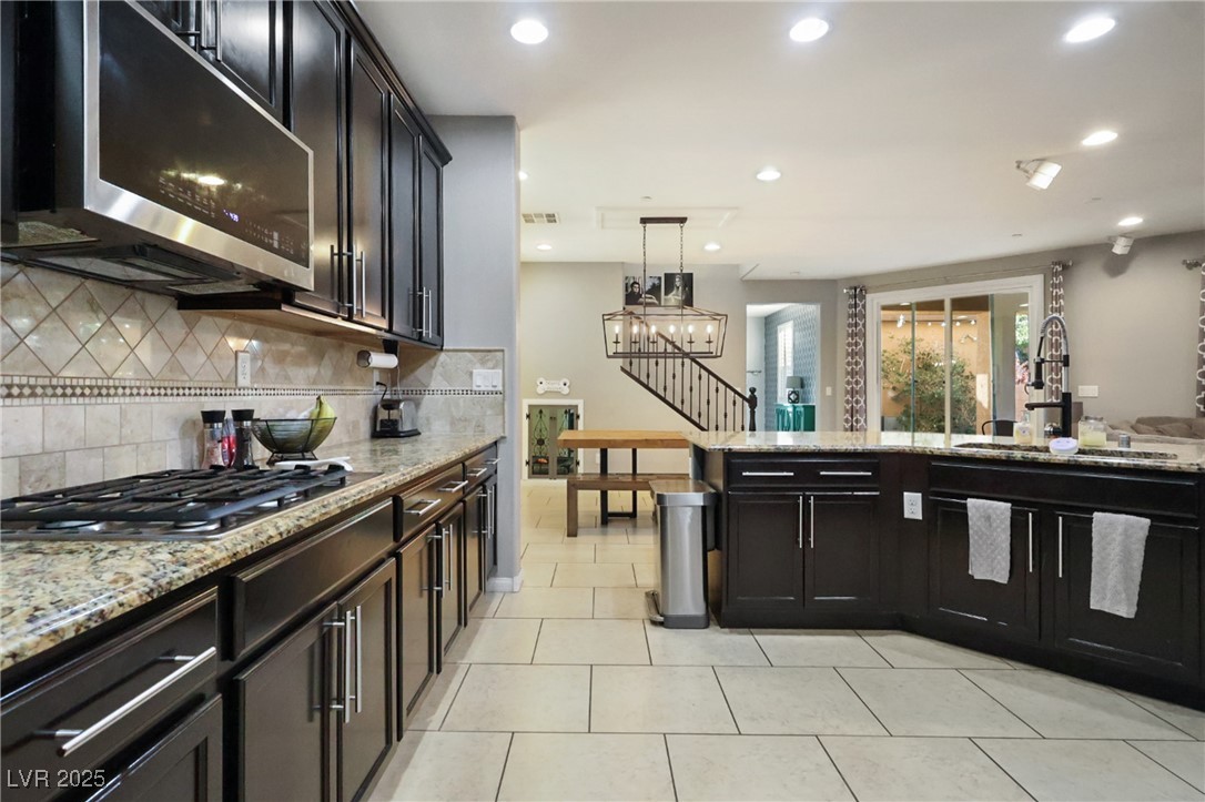 3221 Mist Effect Avenue Henderson, NV 89044 - Photo 18 of 50