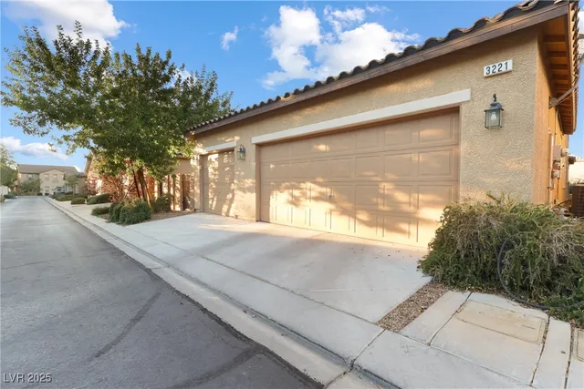 $646,000 | 3221 Mist Effect Avenue, Henderson, NV 89044
