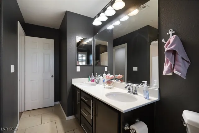 $646,000 | 3221 Mist Effect Avenue, Henderson, NV 89044