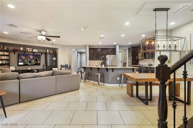 $646,000 | 3221 Mist Effect Avenue, Henderson, NV 89044