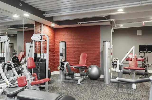 $2,235 | 915 Penn Avenue, Unit 1010, Pittsburgh, PA 15222