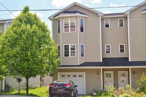 51 Gibbs Street Worcester, MA 01607 - Photo 1 of 24 Gallery Image 1