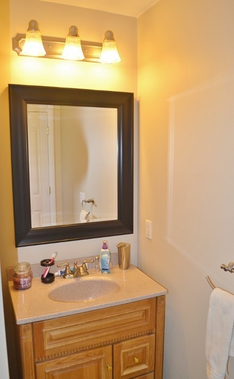 51 Gibbs Street Worcester, MA 01607 - Photo 12 of 24 Gallery Image 12