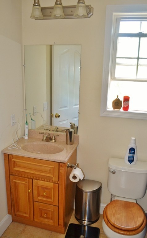 51 Gibbs Street Worcester, MA 01607 - Photo 16 of 24 Gallery Image 16