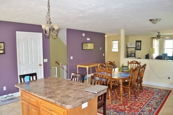 51 Gibbs Street Worcester, MA 01607 - Photo 3 of 24 Gallery Image 3