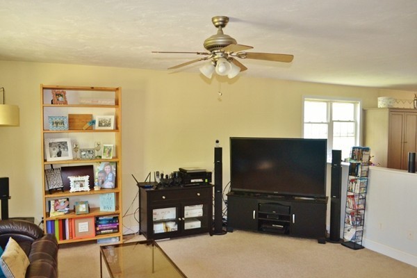 51 Gibbs Street Worcester, MA 01607 - Photo 8 of 24 Gallery Image 8