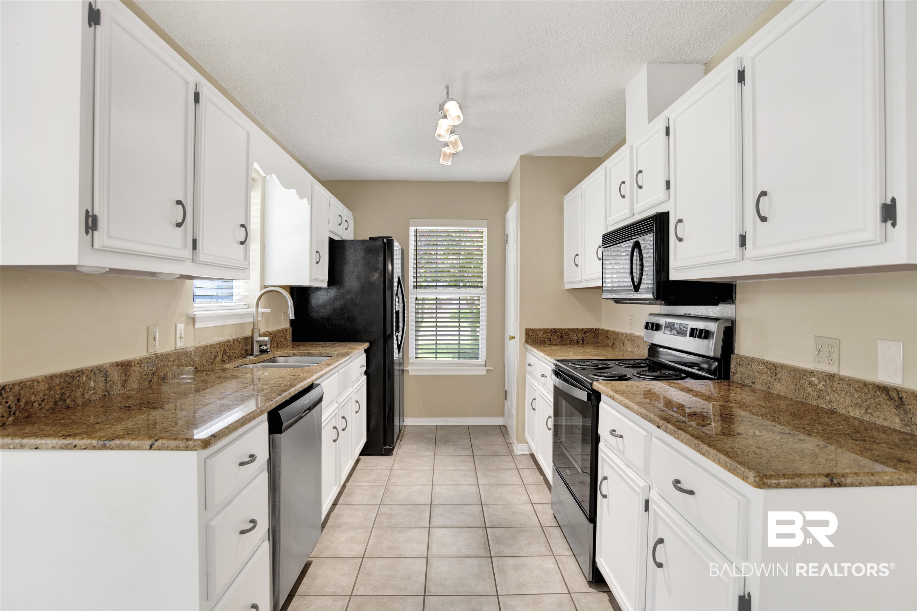 2 Sumac Circle Fairhope, AL 36532 - Photo 9 of 31 Gallery Image 9