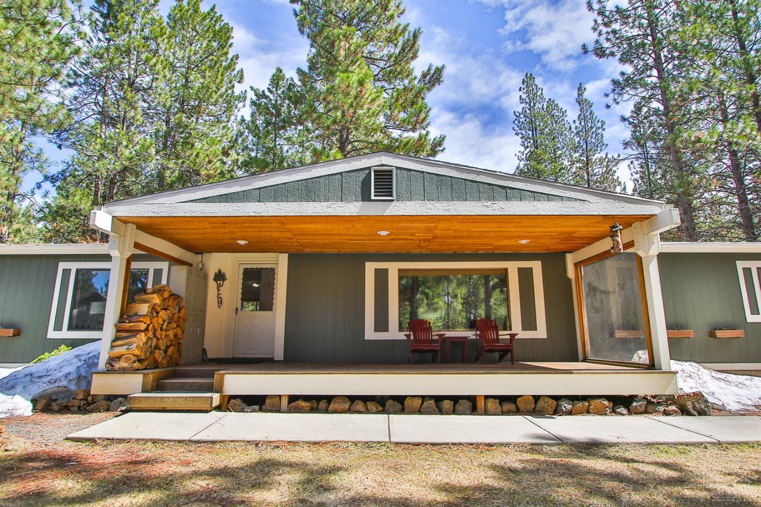 60198 Turquoise Road Bend, OR 97702 - Photo 2 of 25 Gallery Image 2