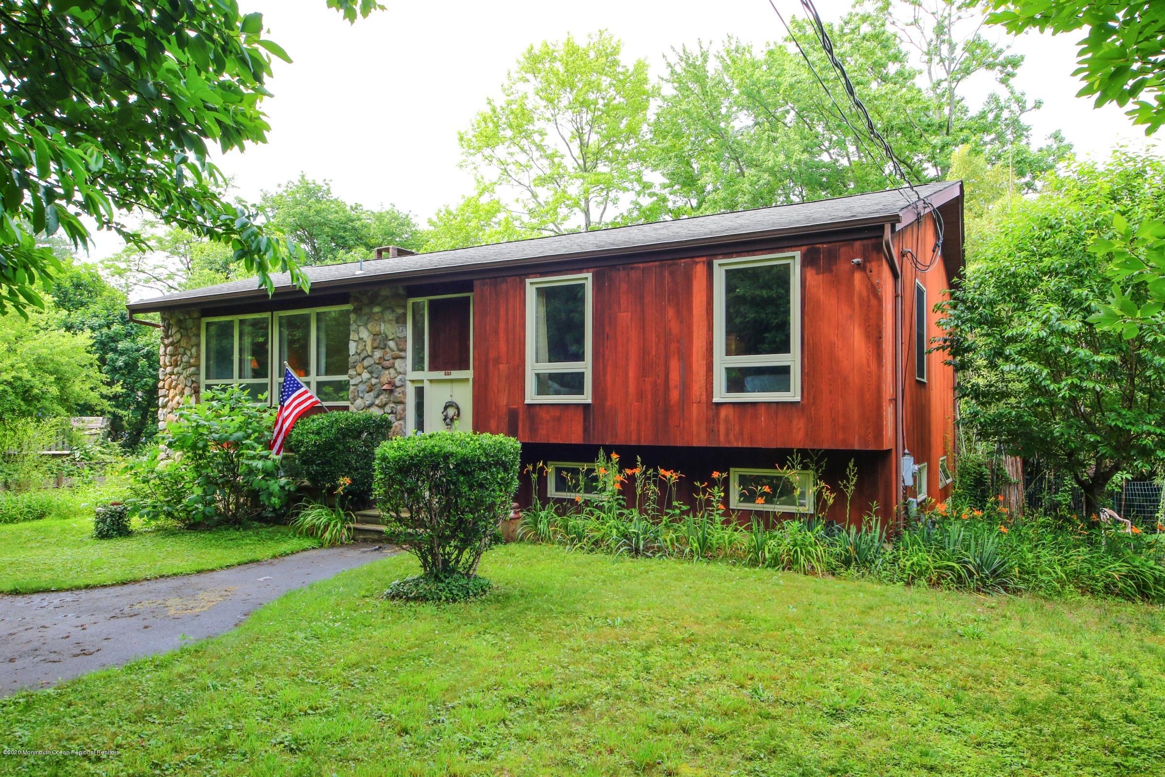 657 Locust Point Road Atlantic Highlands, NJ 07716 - Photo 2 of 21 IMG_0872a