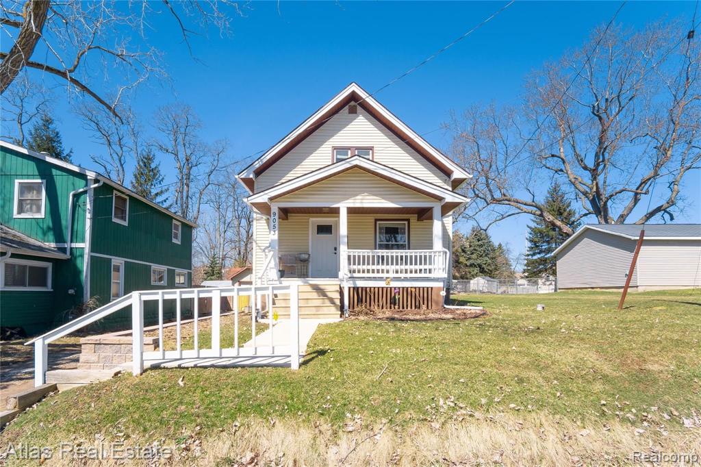9053 Perry Road Atlas, MI 48411 - Photo 2 of 41