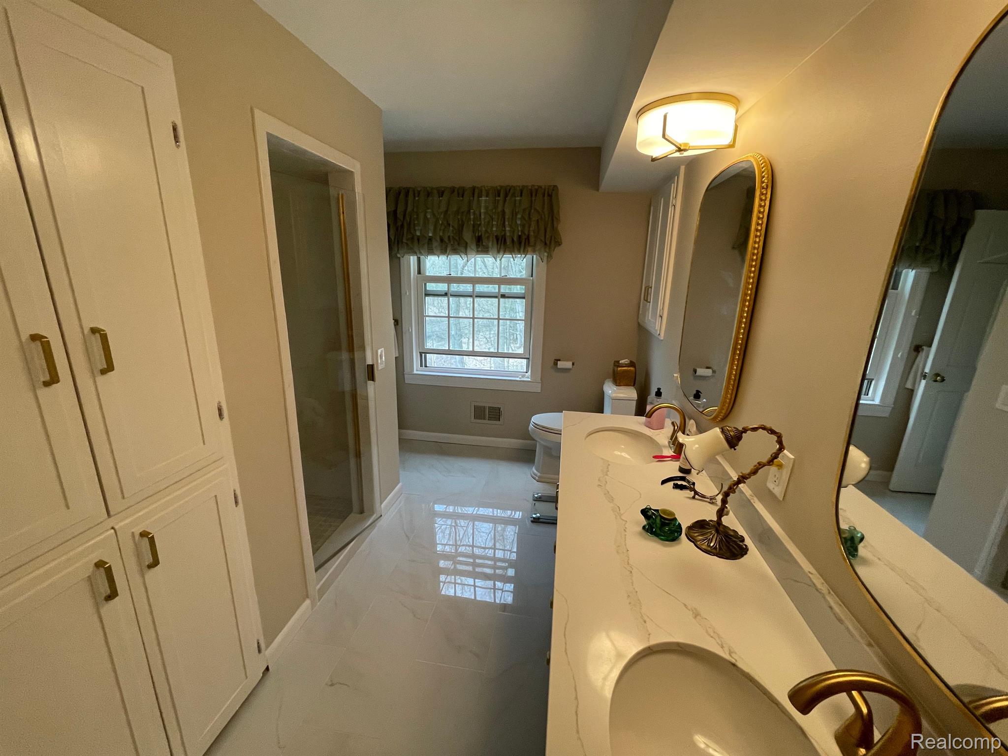1308 Green Ridge Road Rochester, MI 48309 - Photo 8 of 14 Master Bath