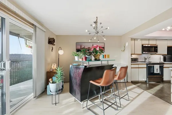 $270,000 | 166 South Coeur D'Alene Street, Unit D305, Spokane, WA 99201