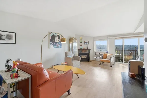 $270,000 | 166 South Coeur D'Alene Street, Unit D305, Spokane, WA 99201