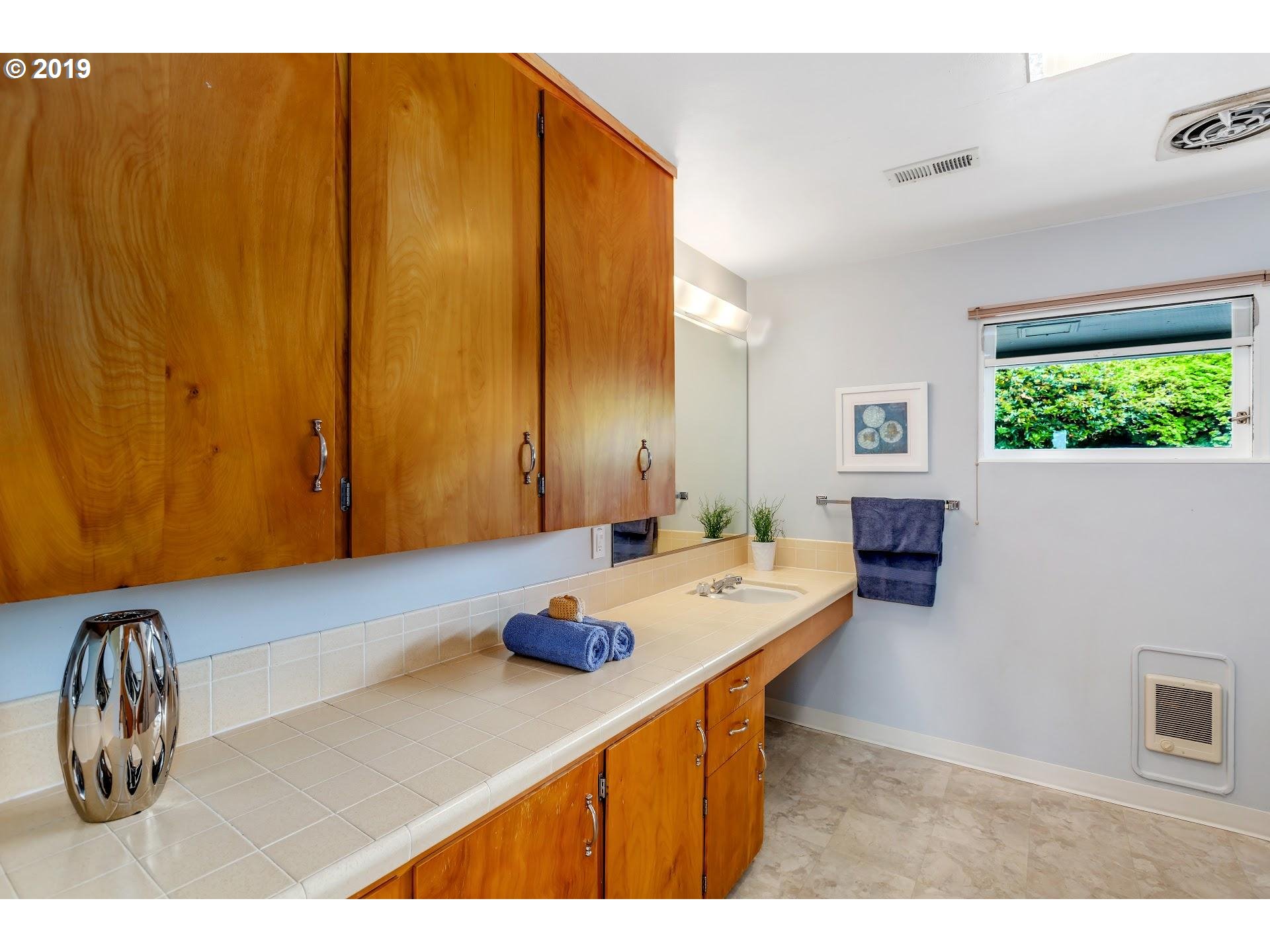 605 Watercrest Road Forest Grove, OR 97116 - Photo 14 of 32 Gallery Image 14