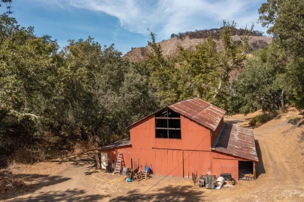 $1,800,000 | 20500 Cachagua Road, Carmel Valley, CA 93924