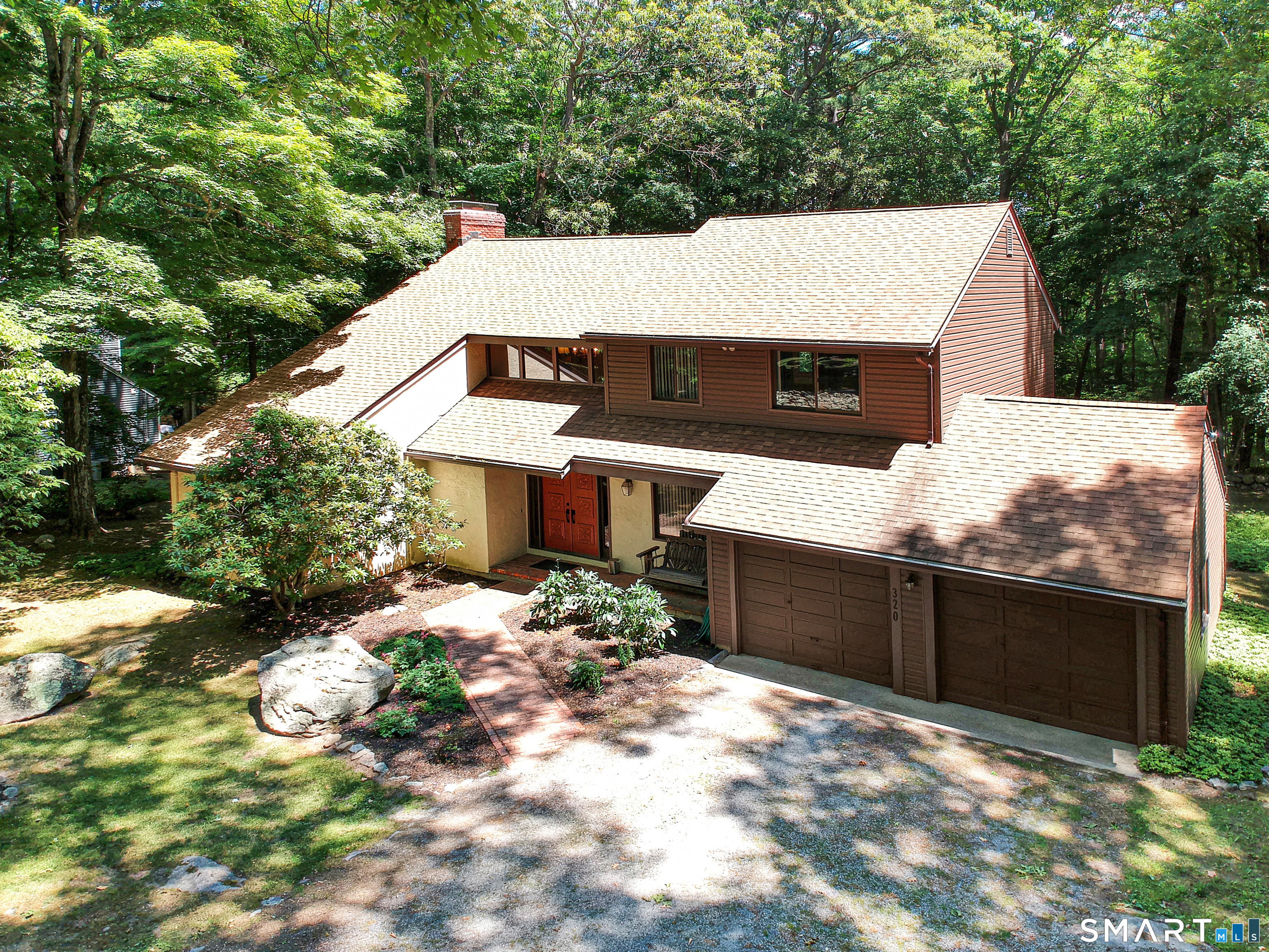 320 Summer Hill Road Madison, CT 06443 - Photo 2 of 40