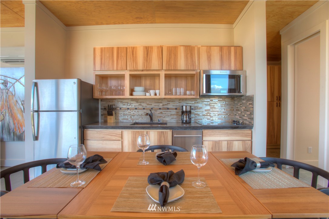23644 Northwest Cliffe Pointe Road, Unit 11D Quincy, WA 98848 - Photo 9 of 13 Gallery Image 9