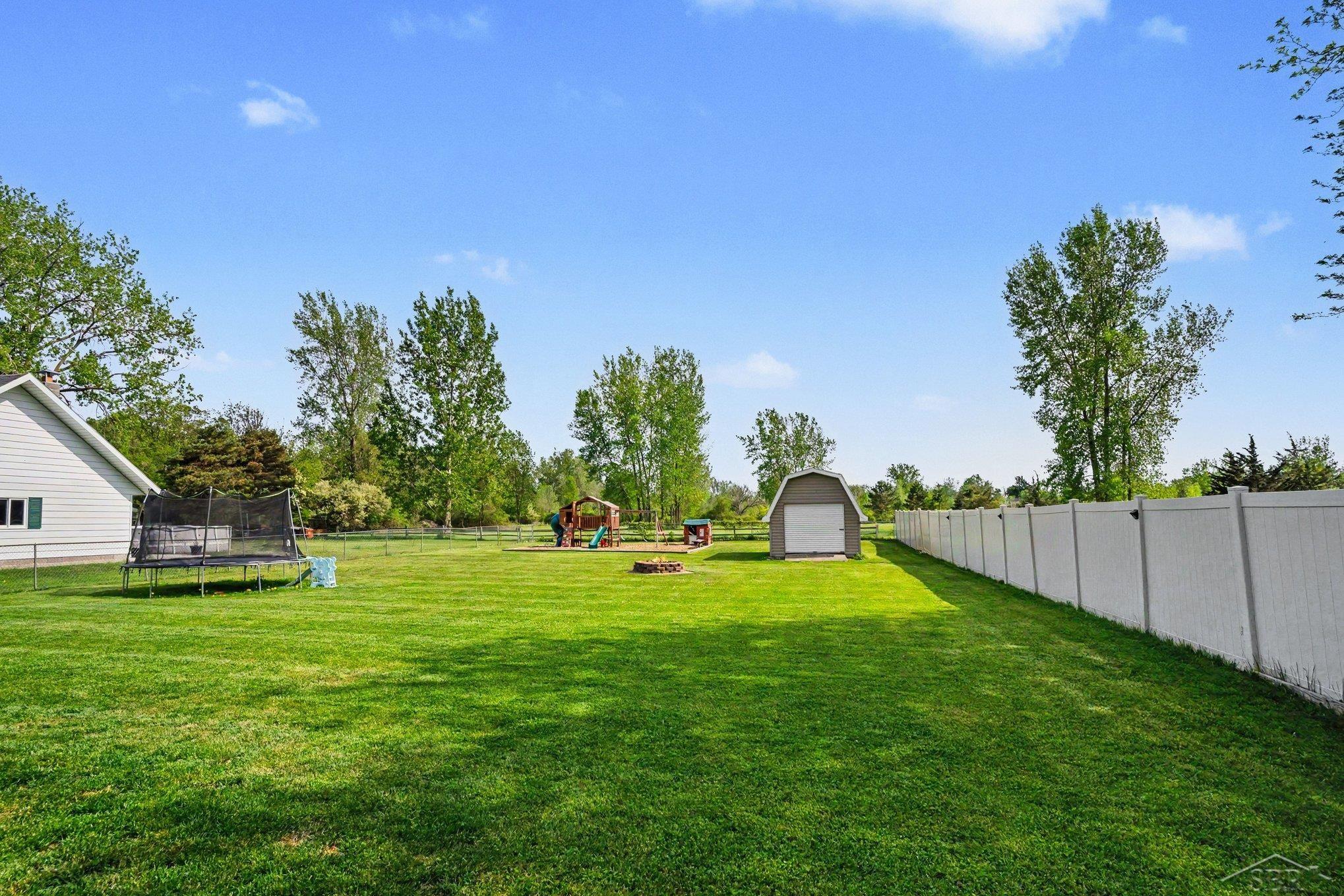4300 Wheeler Road Bay City, MI 48706 - Photo 8 of 29