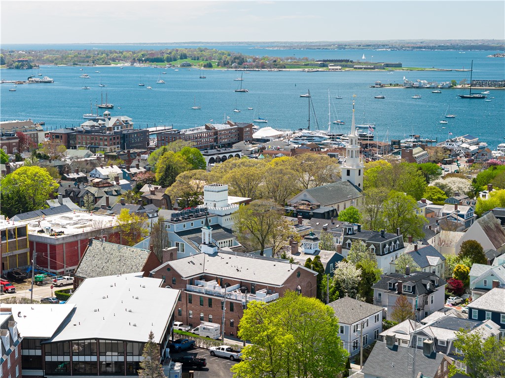 27 High Street, Unit 2 Newport, RI 02840 - Photo 44 of 46