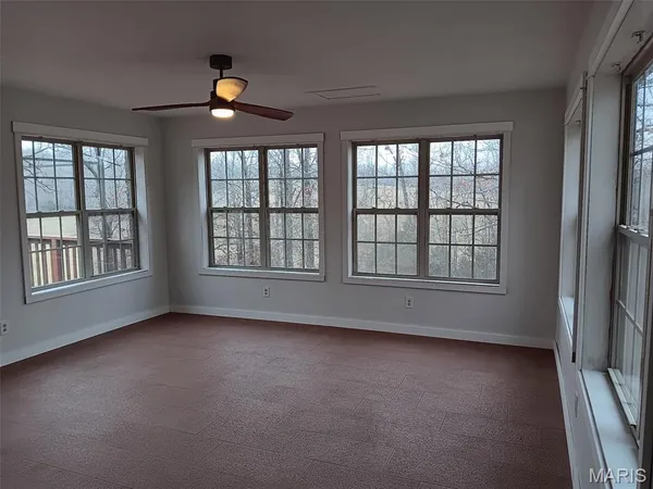 $499,900 | 25350 Englewood Lane, Lebanon, MO 65536