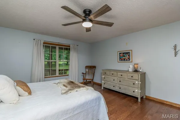 $499,900 | 25350 Englewood Lane, Lebanon, MO 65536