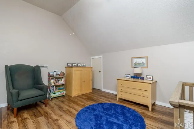 $499,900 | 25350 Englewood Lane, Lebanon, MO 65536