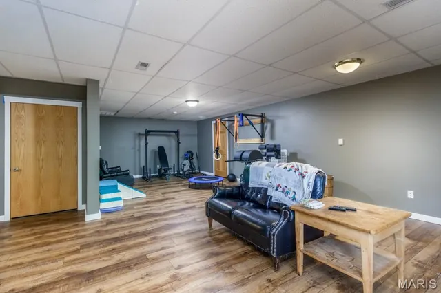 $499,900 | 25350 Englewood Lane, Lebanon, MO 65536