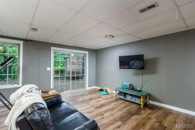 $499,900 | 25350 Englewood Lane, Lebanon, MO 65536