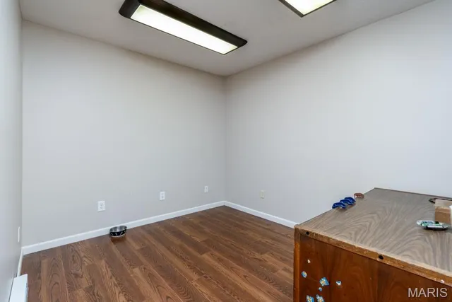 $499,900 | 25350 Englewood Lane, Lebanon, MO 65536