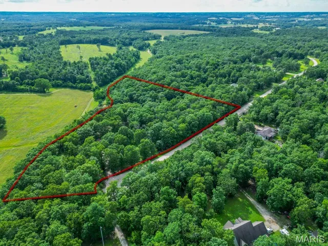 $499,900 | 25350 Englewood Lane, Lebanon, MO 65536