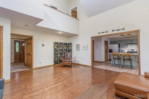 $499,900 | 25350 Englewood Lane, Lebanon, MO 65536