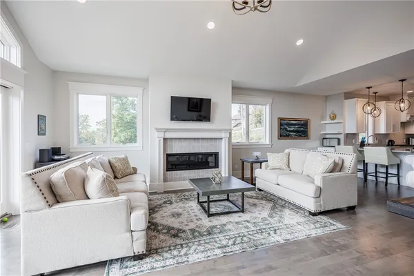 $725,000 | 1 Terrace Drive, South Bristol, NY 14424