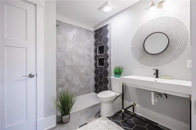 $725,000 | 1 Terrace Drive, South Bristol, NY 14424