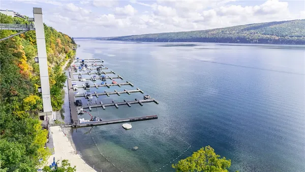 $725,000 | 1 Terrace Drive, South Bristol, NY 14424