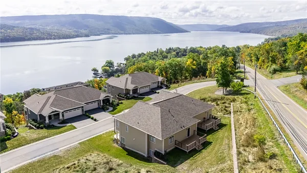 $725,000 | 1 Terrace Drive, South Bristol, NY 14424