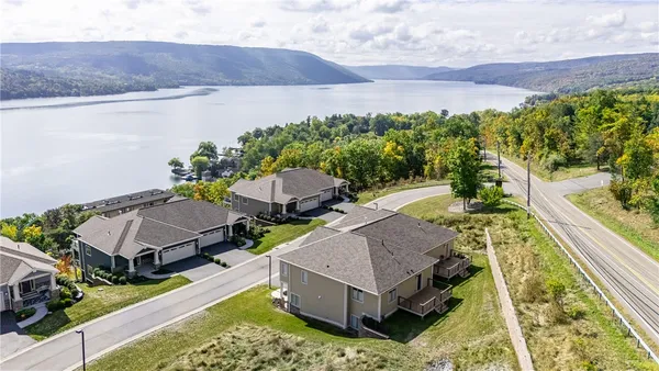 $725,000 | 1 Terrace Drive, South Bristol, NY 14424