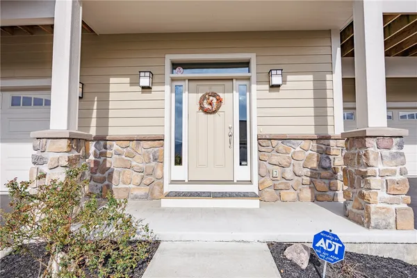 $725,000 | 1 Terrace Drive, South Bristol, NY 14424