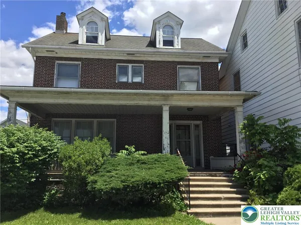 $275,000 | 1105 Main Street, Slatington, PA 18080