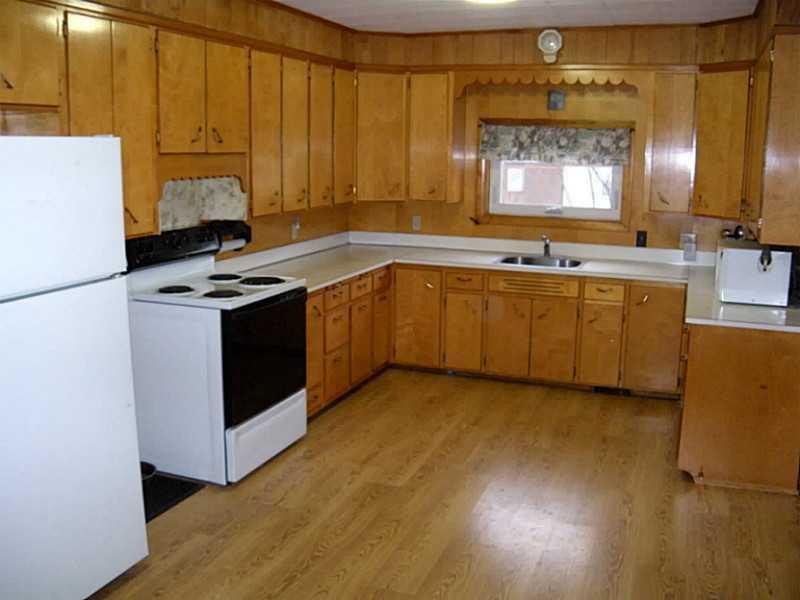 9 Water Street Milo, ME 04463 - Photo 3 of 8 Kitchen.