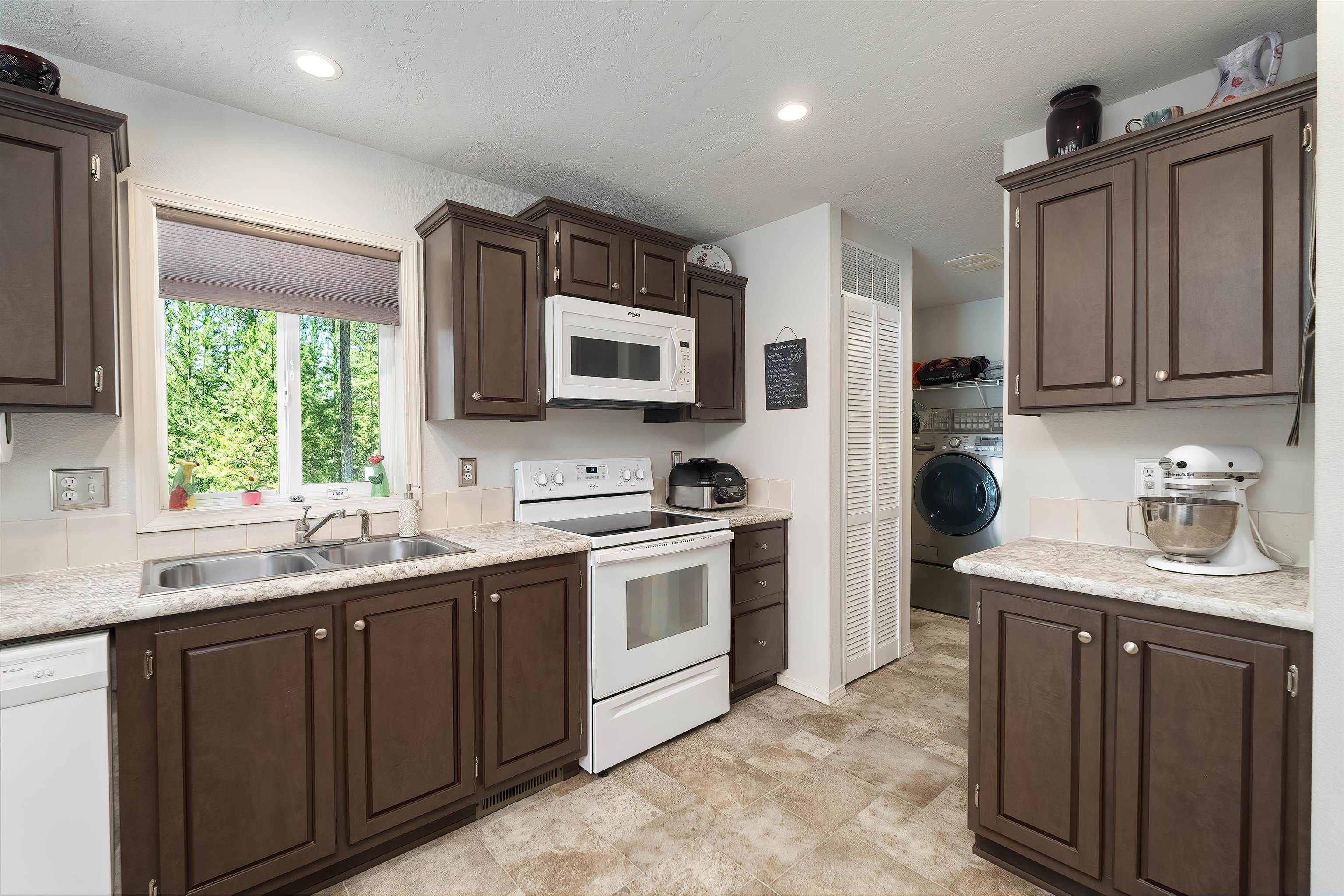 4047 Pine View Way Springdale, WA 99173 - Photo 16 of 49 Gallery Image 16