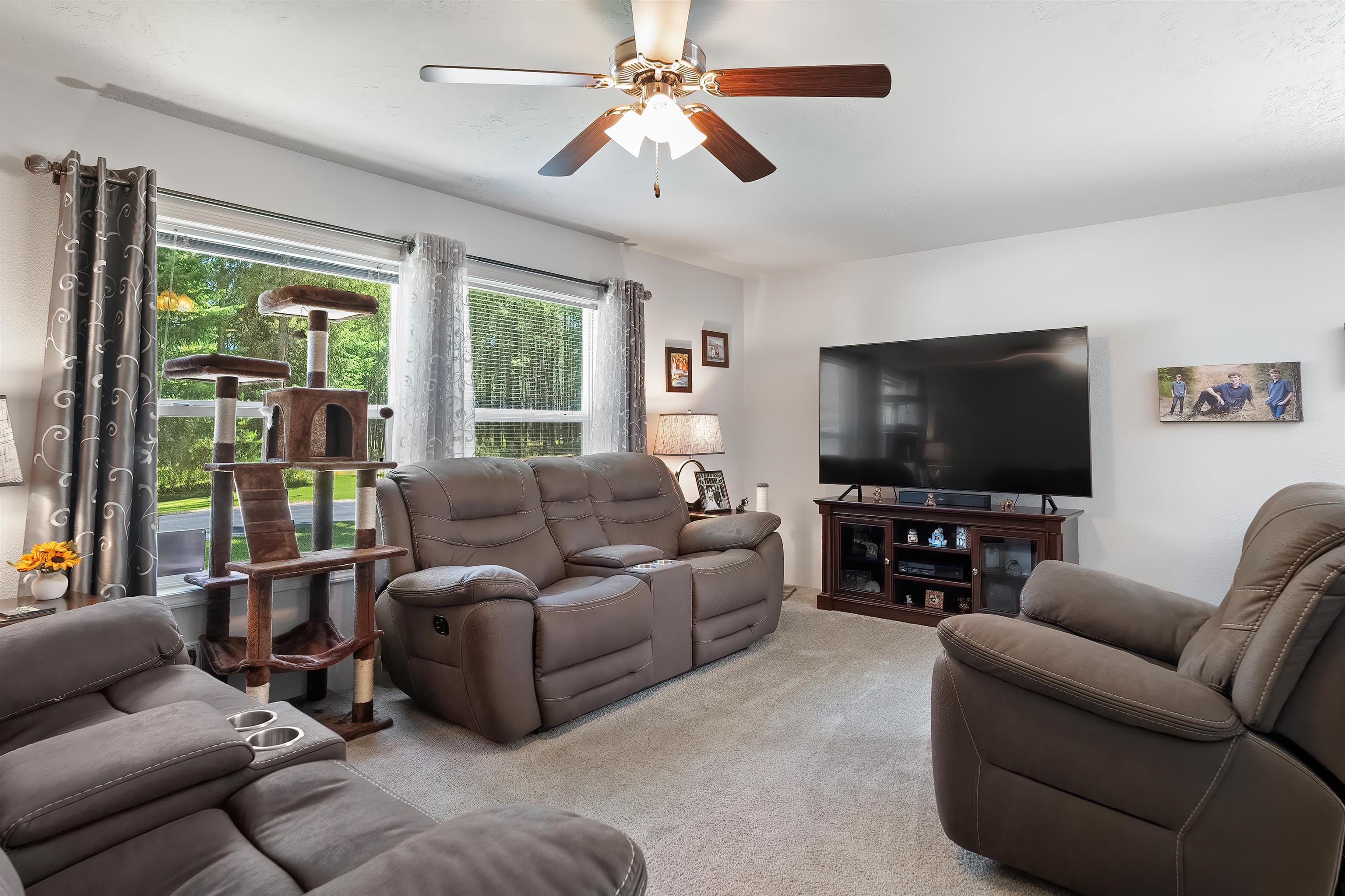 4047 Pine View Way Springdale, WA 99173 - Photo 6 of 49 Gallery Image 6