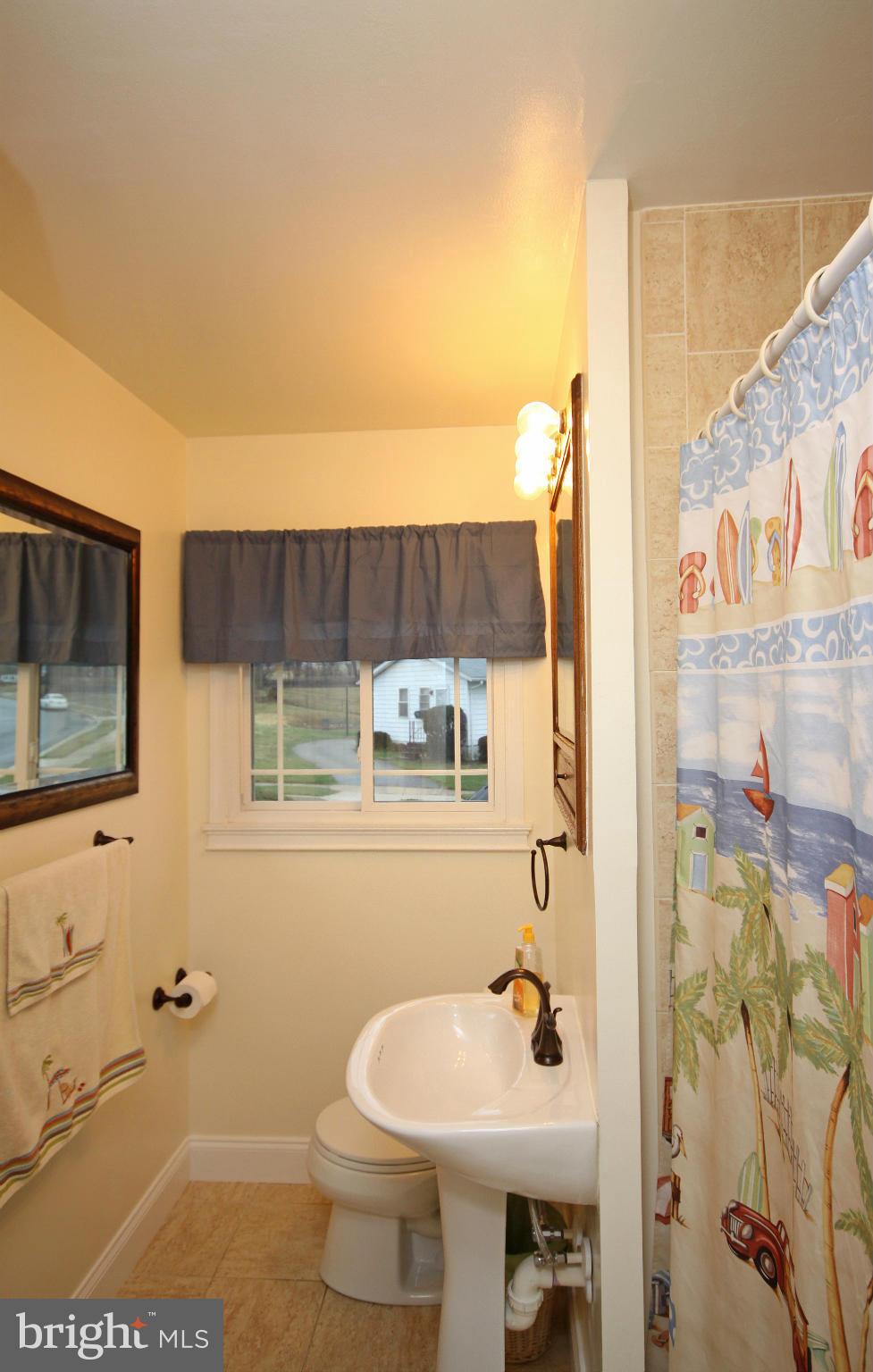 6 Oakmere Road Owings Mills, MD 21117 - Photo 18 of 26 Bath