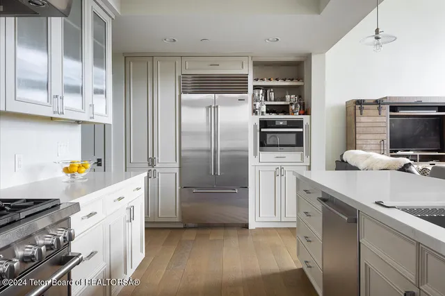 $3,995,000 | 222 Pine Glades Drive, Jackson, WY 83001