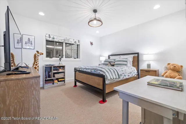 $3,995,000 | 222 Pine Glades Drive, Jackson, WY 83001