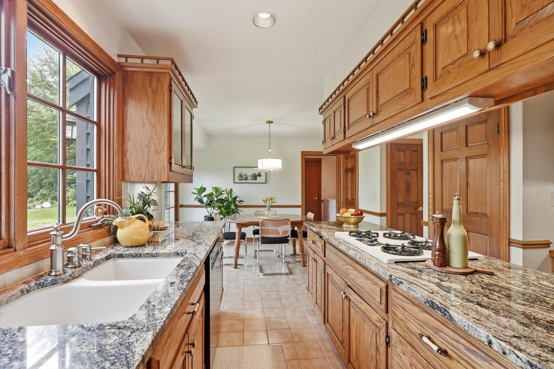 W131S7576 Cheviot Road Muskego, WI 53150 - Photo 19 of 38 Kitchen