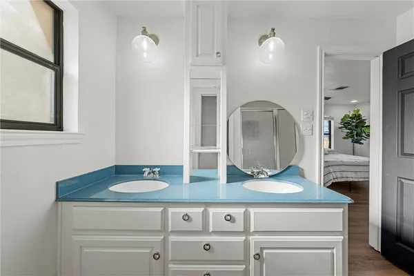 $367,000 | 401 Lindenwood Lane West, Hewitt, TX 76643